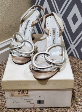 Manolo Blahnik | Shoes | Manolo Blahnik Listony Leather Low Block